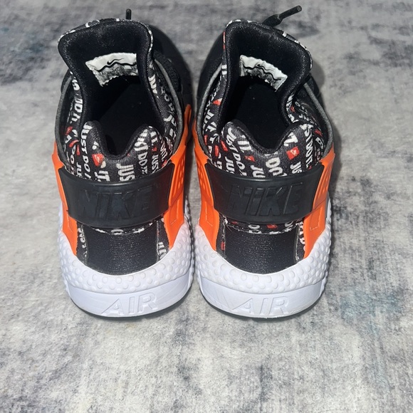 Limited Edition Huarache - Picture 4 of 6